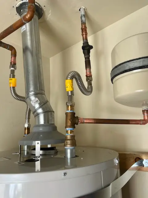 Water heater installation and plumbing repair in Bonhamtown